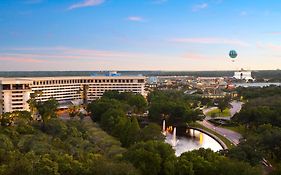 Hilton Orlando Lake Buena Vista 4*